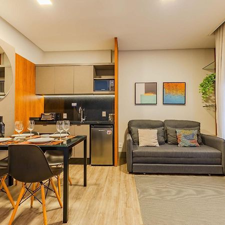 Confortavel Loft Em Condominio Com Piscina บอมบินญัส ภายนอก รูปภาพ