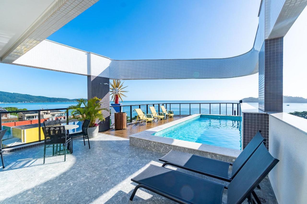 Confortavel Loft Em Condominio Com Piscina บอมบินญัส ภายนอก รูปภาพ
