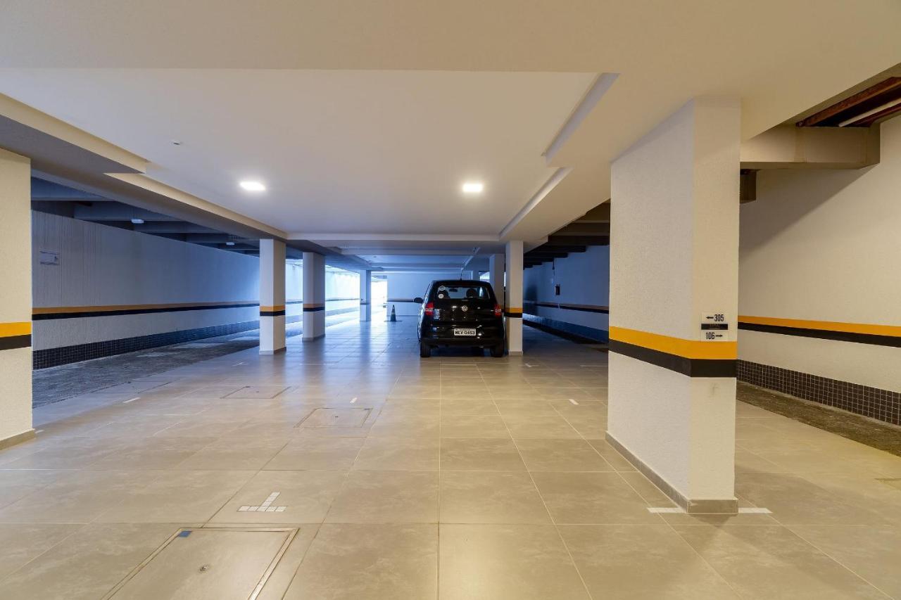 Confortavel Loft Em Condominio Com Piscina บอมบินญัส ภายนอก รูปภาพ