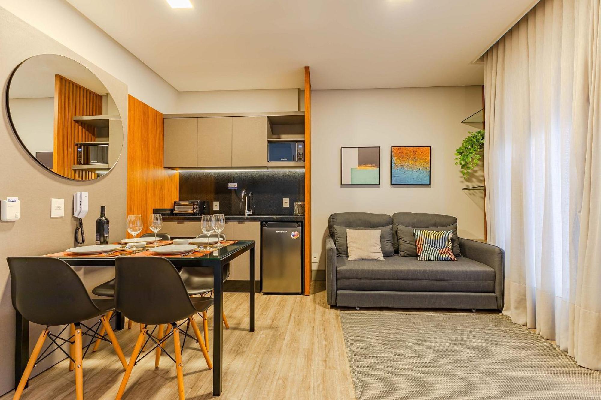 Confortavel Loft Em Condominio Com Piscina บอมบินญัส ภายนอก รูปภาพ