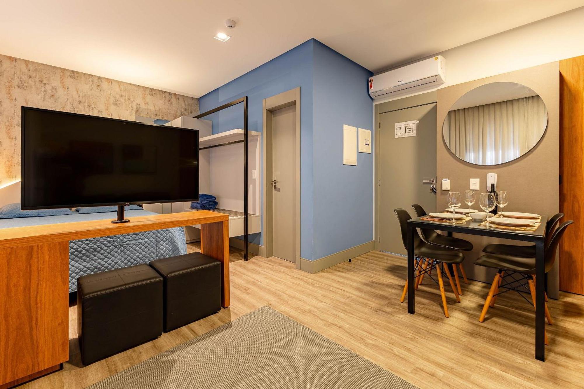 Confortavel Loft Em Condominio Com Piscina บอมบินญัส ภายนอก รูปภาพ